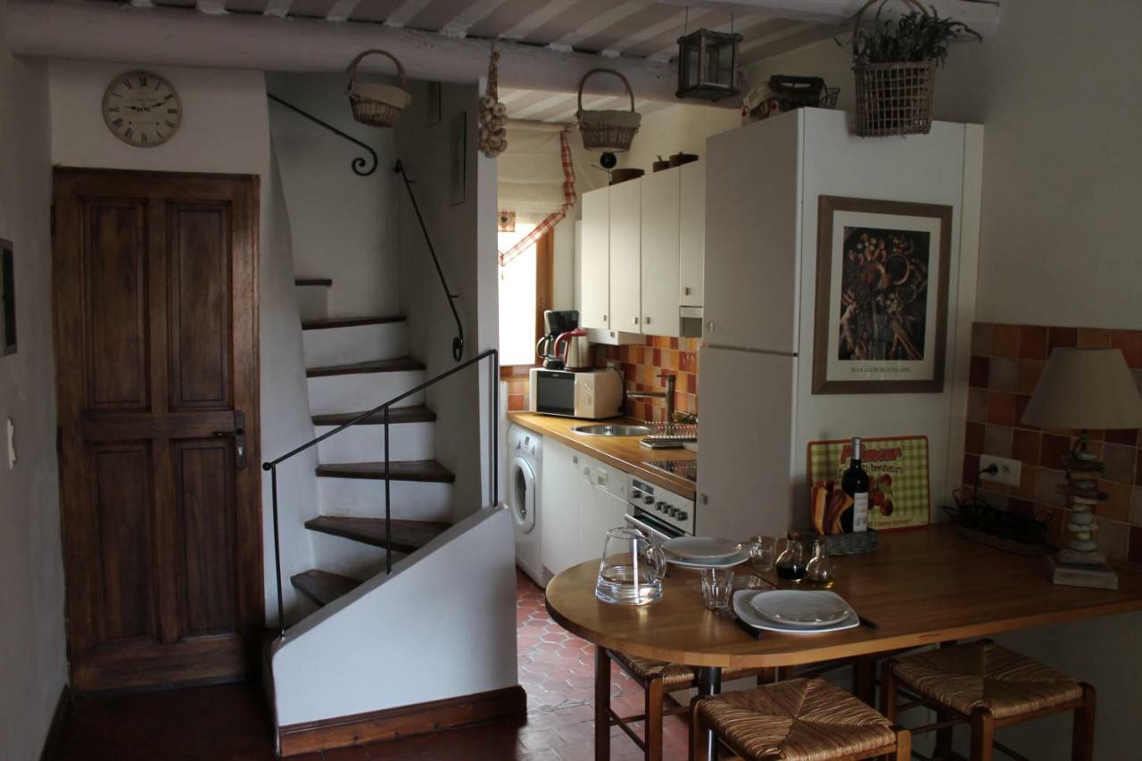 Duplex En Plein Centre Lejlighed LʼIsle-sur-la-Sorgue Eksteriør billede